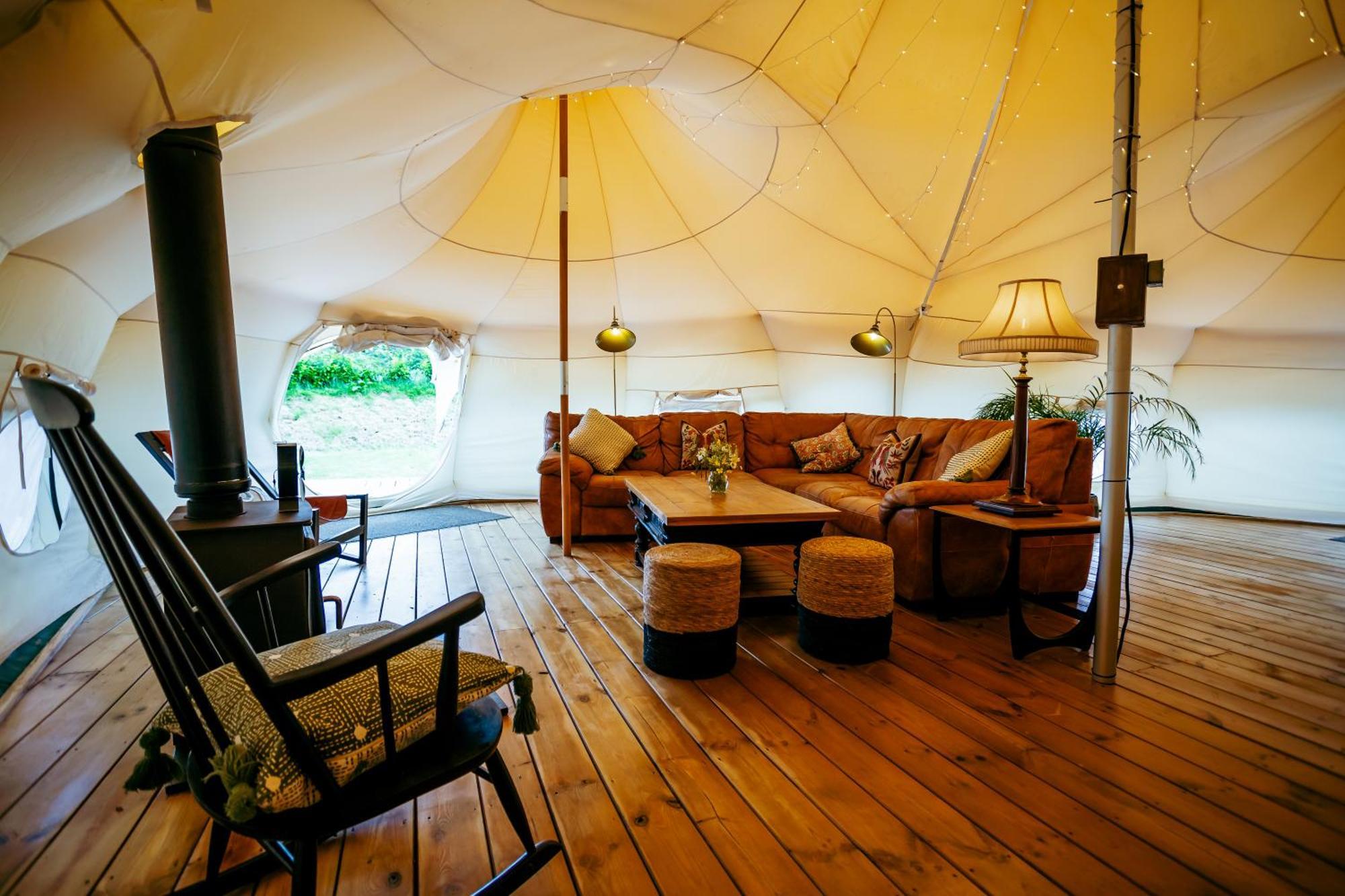 Luxury Glamping Retreat In Battle Villa Kültér fotó